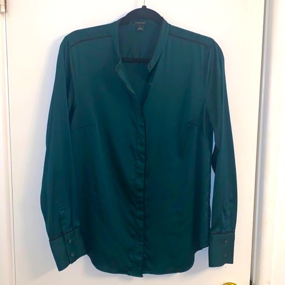 Ann Taylor Piped Button Down Top